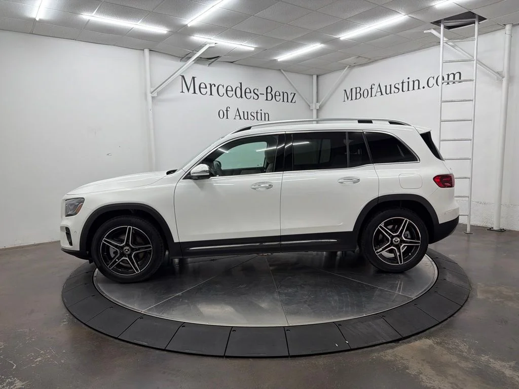 New 2026 White Mercedes-Benz GLB 250 image 4