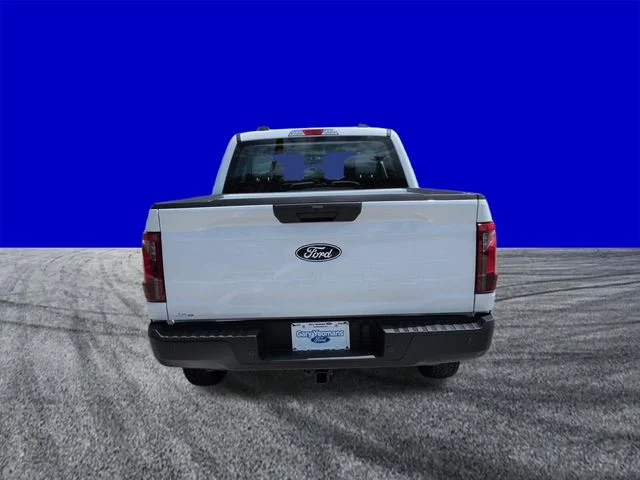 New 2026 Oxford White Ford XL image 5