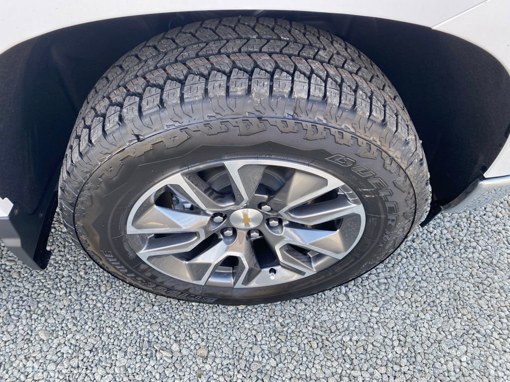 2025 Chevrolet Silverado 1500 LT - Photo 23