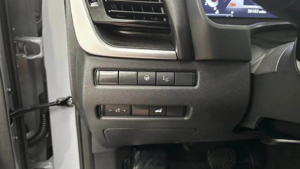 Used 2023 Gray Nissan Platinum image 30