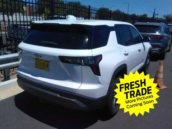 Used 2026 Summit White Chevrolet LT image 13