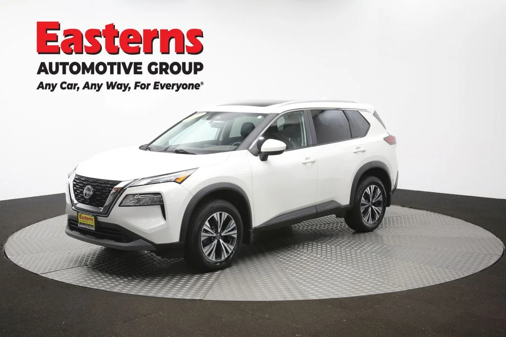 Used 2023 White Nissan SV image 58