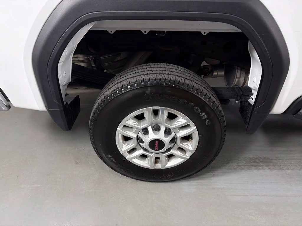 Used 2024 White GMC Pro image 11