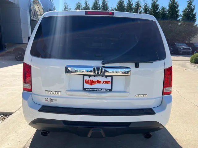 Used 2015 White Honda EX-L image 4