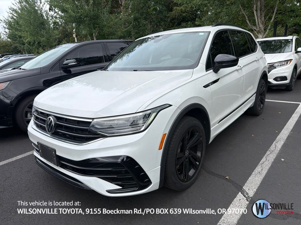 2023 Volkswagen Tiguan 2.0T SE R-Line Black 4Motion's photo