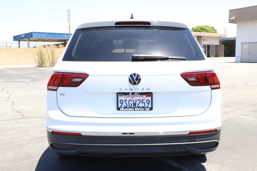 Used 2022 Pure White Volkswagen 2.0T SE image 3