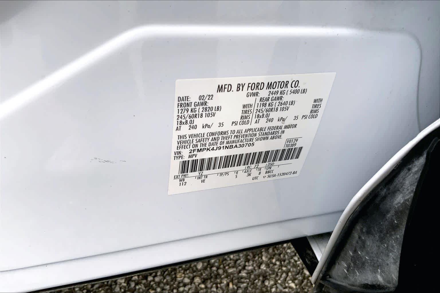 Used 2022 Oxford White Ford SEL image 33