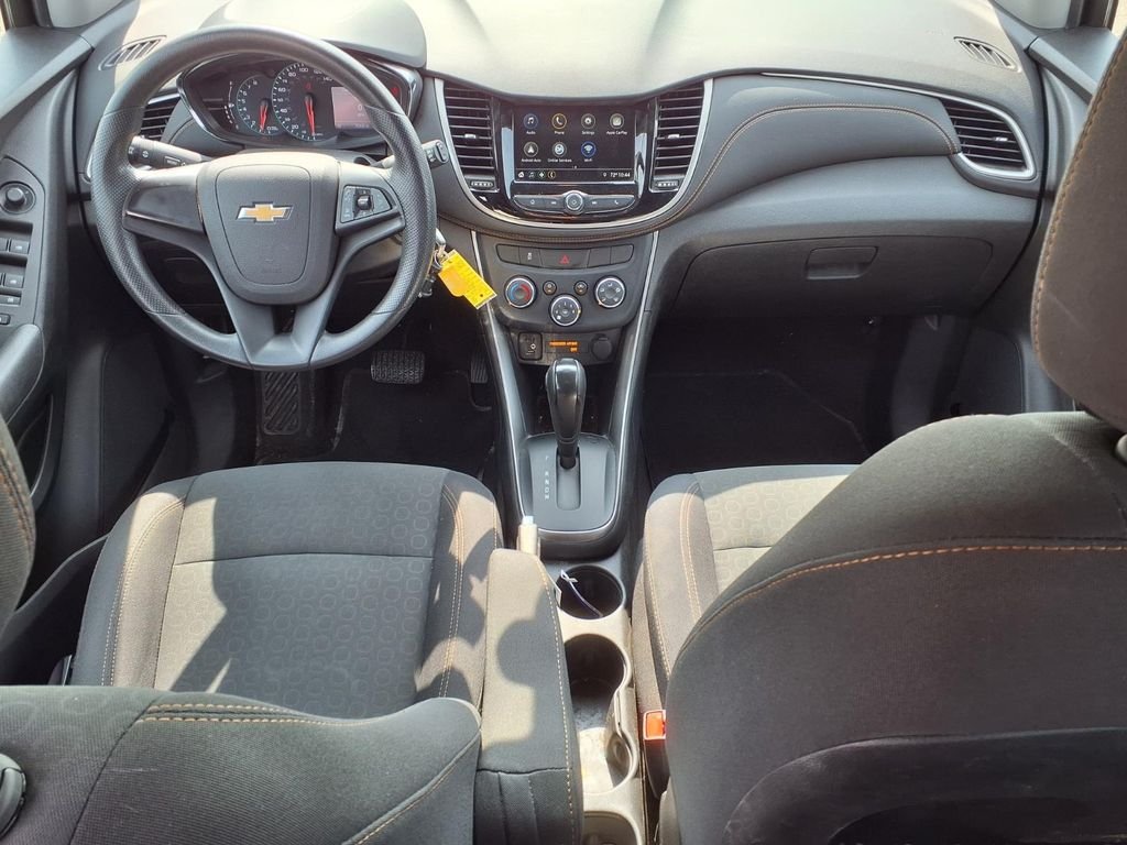 Used 2019 White Chevrolet LS image 13