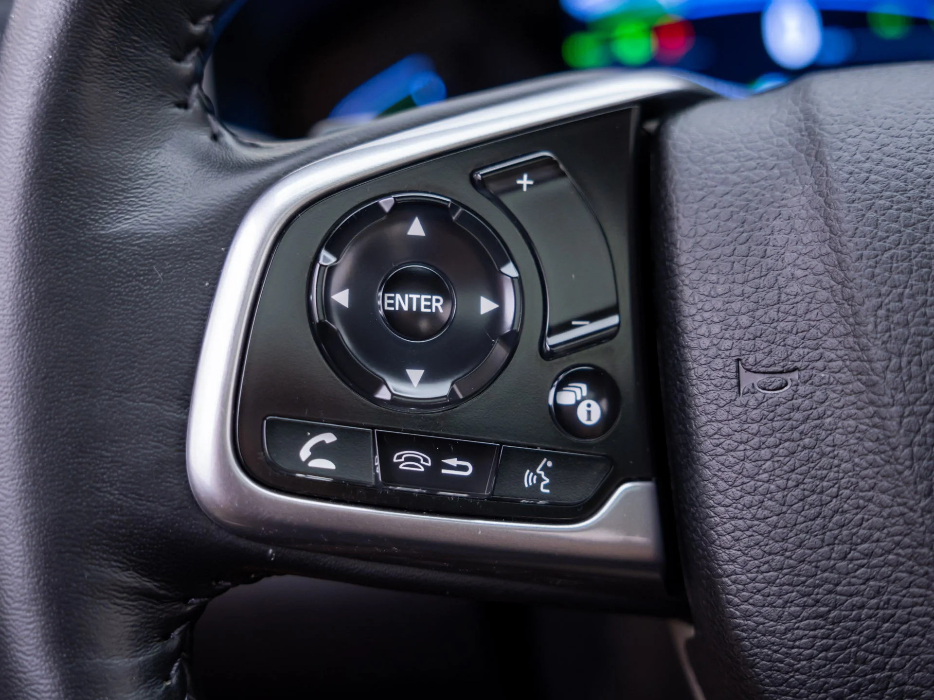 Used 2022  Honda Touring image 32