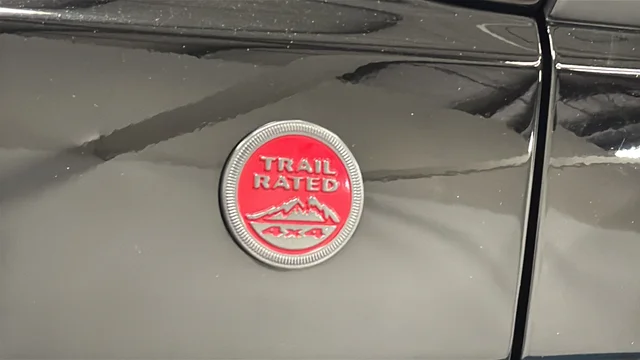 Used 2023 Diamond Black Jeep Trailhawk image 37