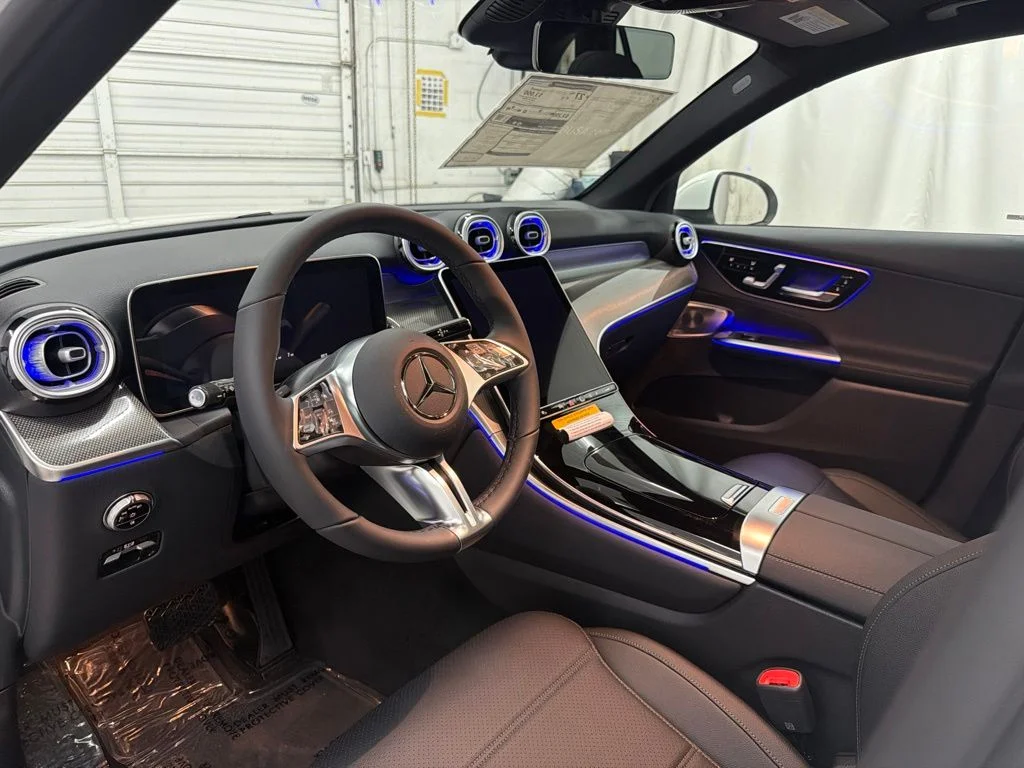 New 2027 White Mercedes-Benz GLC 300 image 55