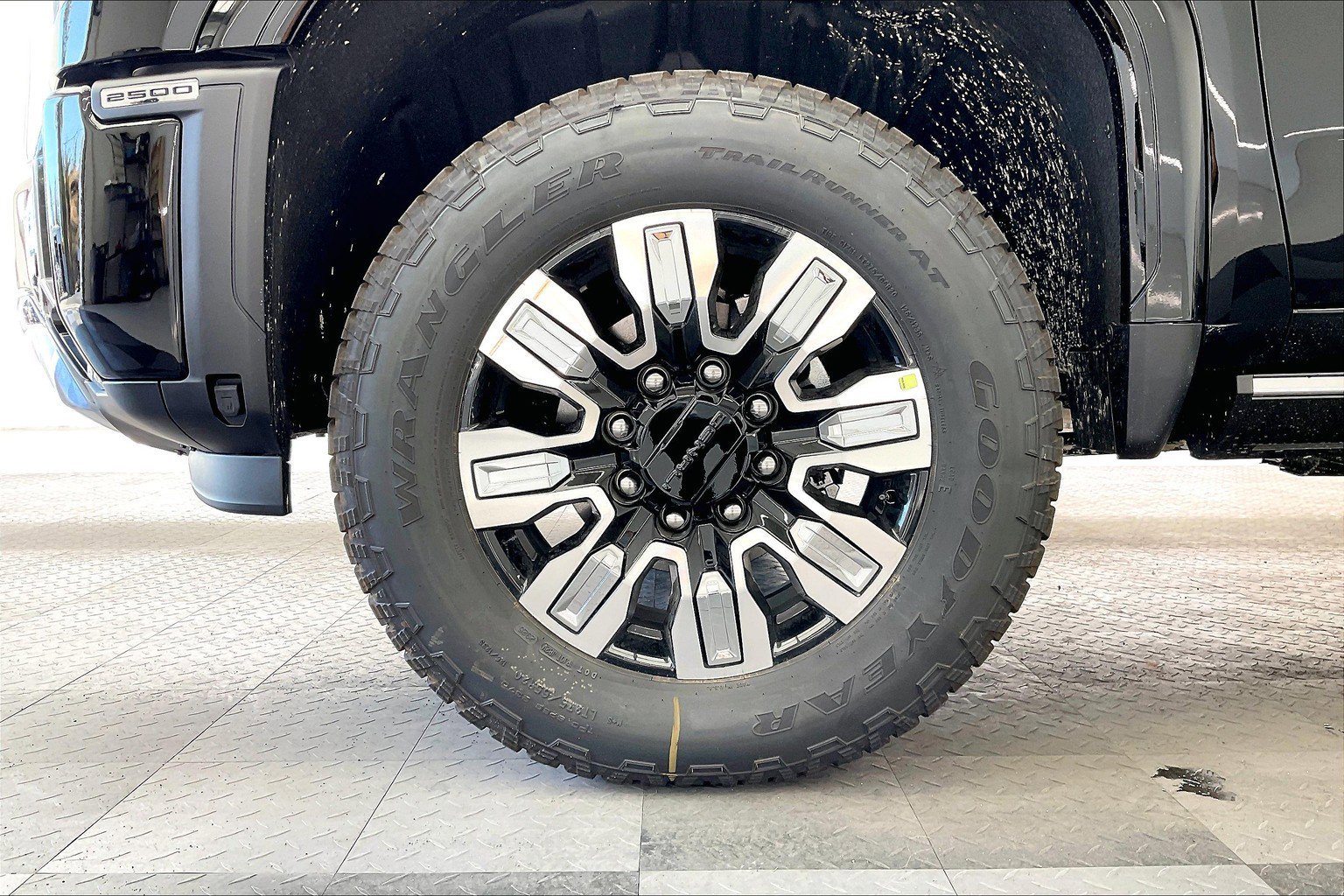 2026 GMC Sierra 2500HD Denali - Photo 14