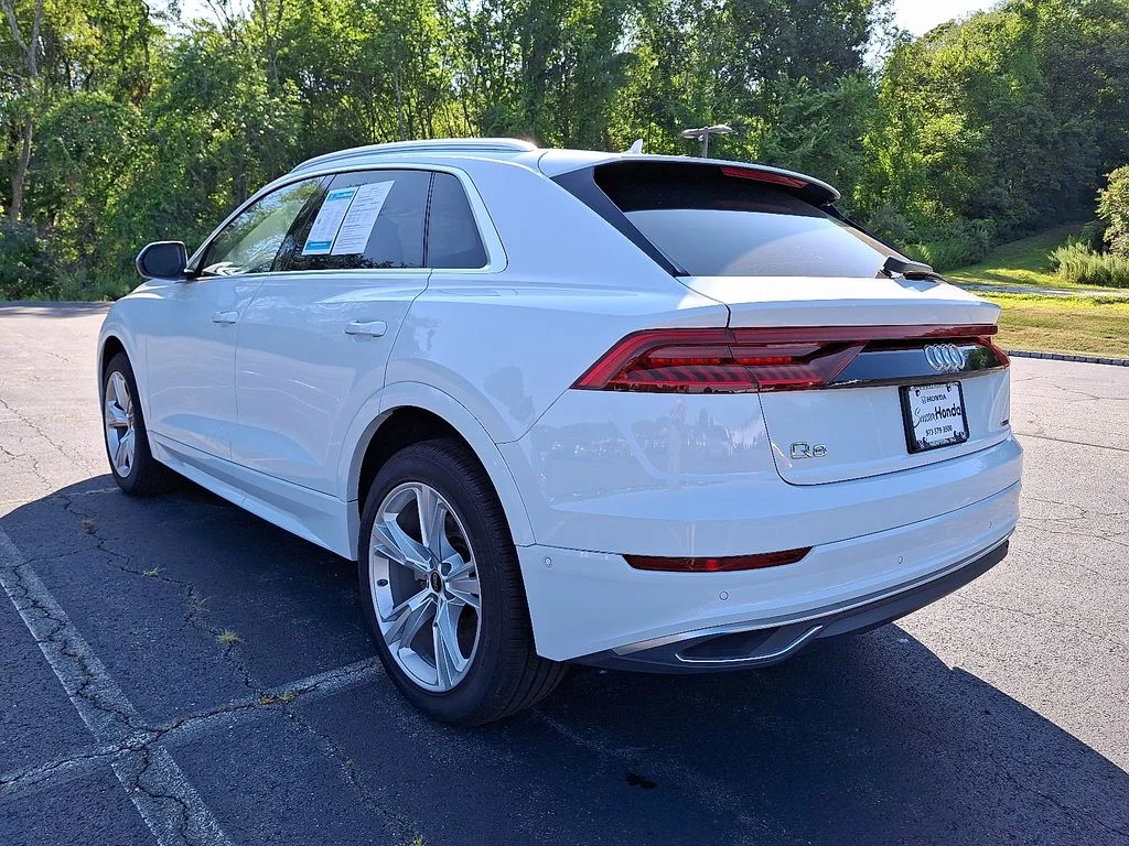 2023 Audi Q8 Premium - Photo 4
