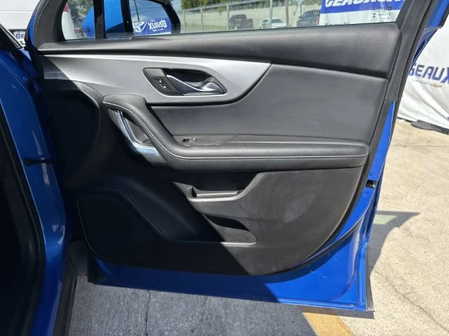 Used 2025 Blue Chevrolet LT image 25
