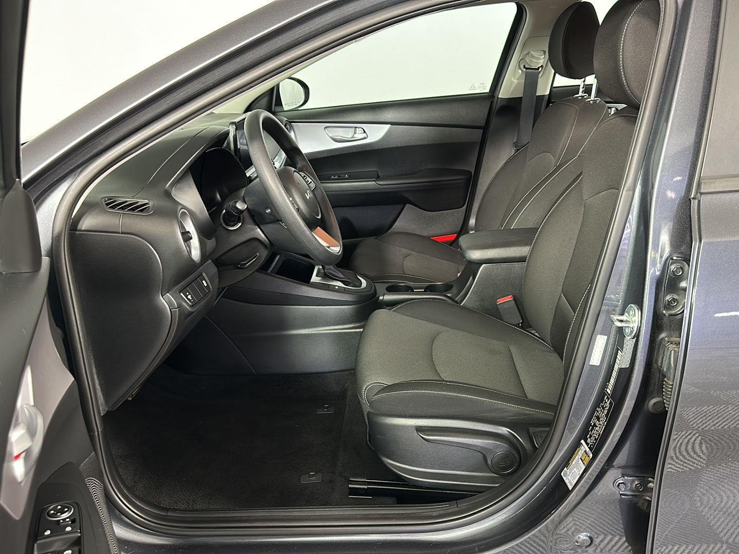 Used 2023 Gravity Gray Kia LXS image 5
