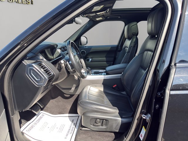 Used 2022 Black Land Rover HSE Silver Edition image 9