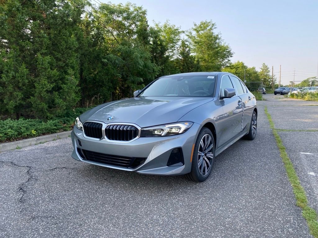 New 2026 Skyscraper Grey Metallic BMW 330i xDrive image 1