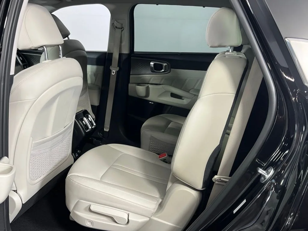 Used 2023 Black Kia SX Prestige image 25