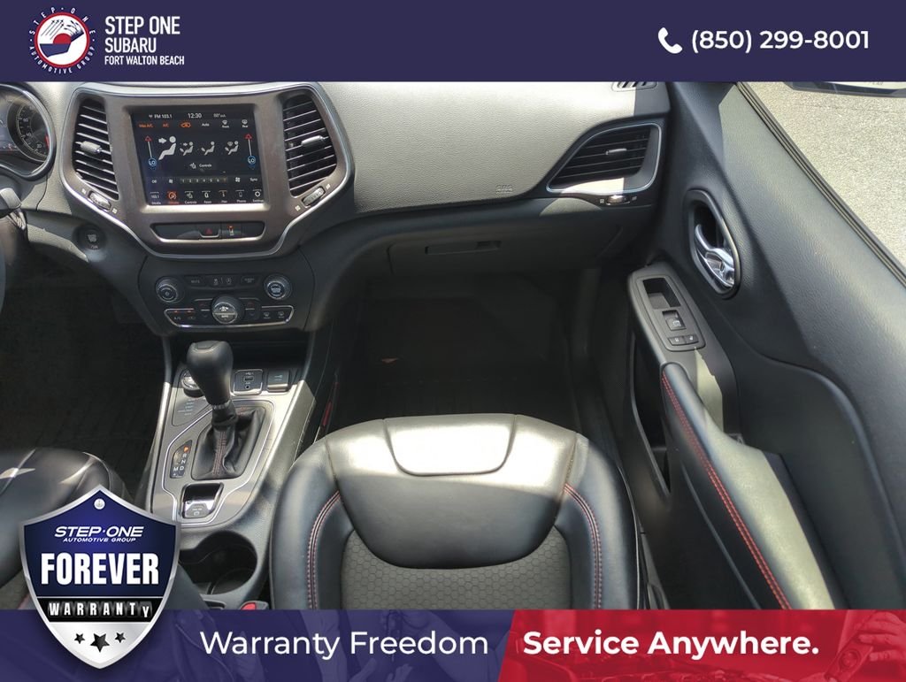 Used 2022 White Jeep Trailhawk image 16