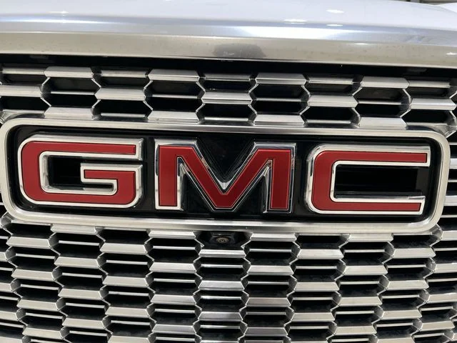 Used 2023 Summit White GMC Denali image 29