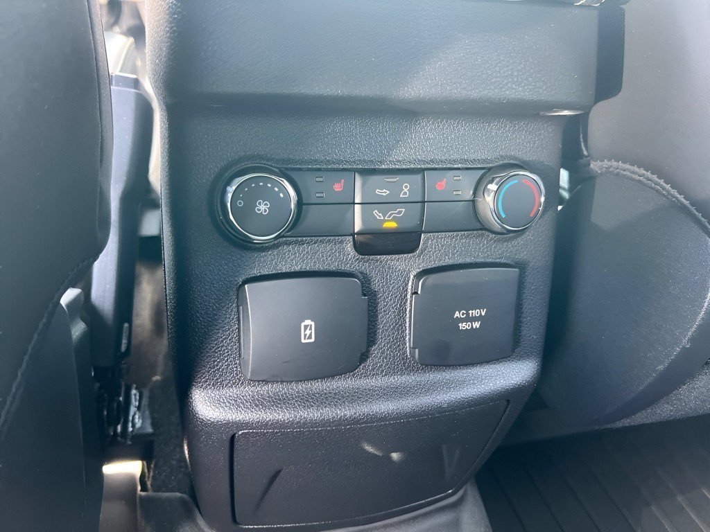 Used 2017 Blue Ford Platinum image 22