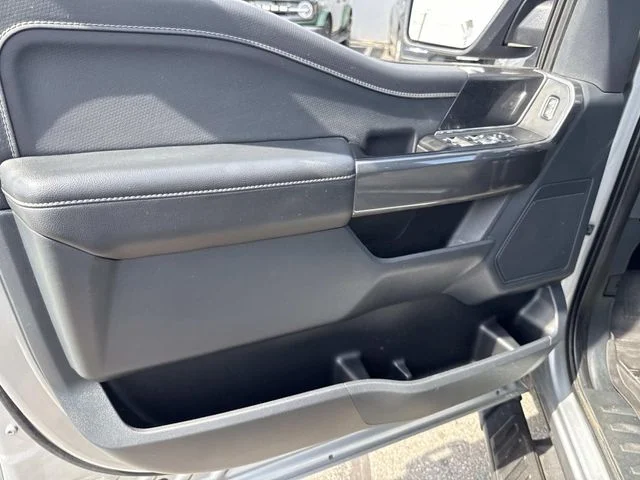 Used 2023 Silver Ford XLT image 17