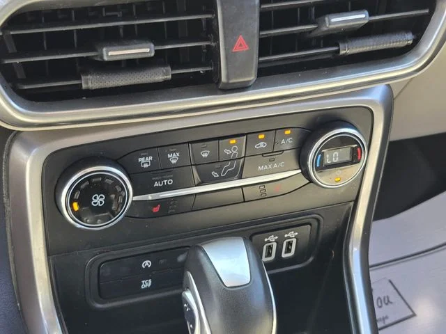 Used 2020 White Ford SE image 28