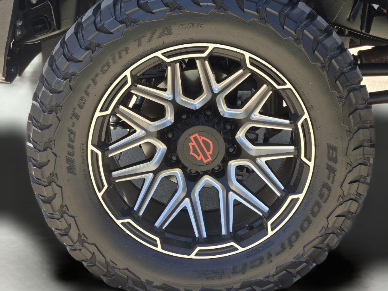 New 2026 Agate Black Metallic Ford F-250® Lariat® image 7