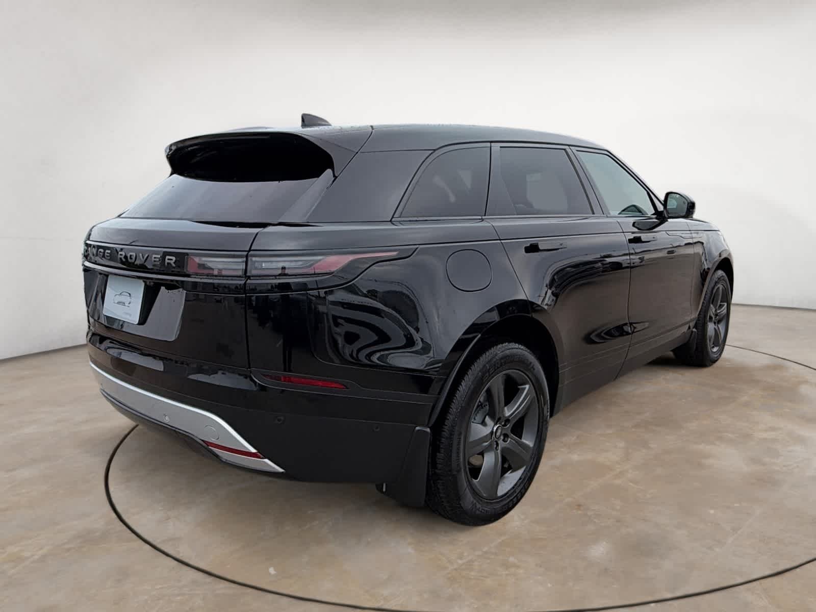New 2026 Santorini Black LAND ROVER S image 5