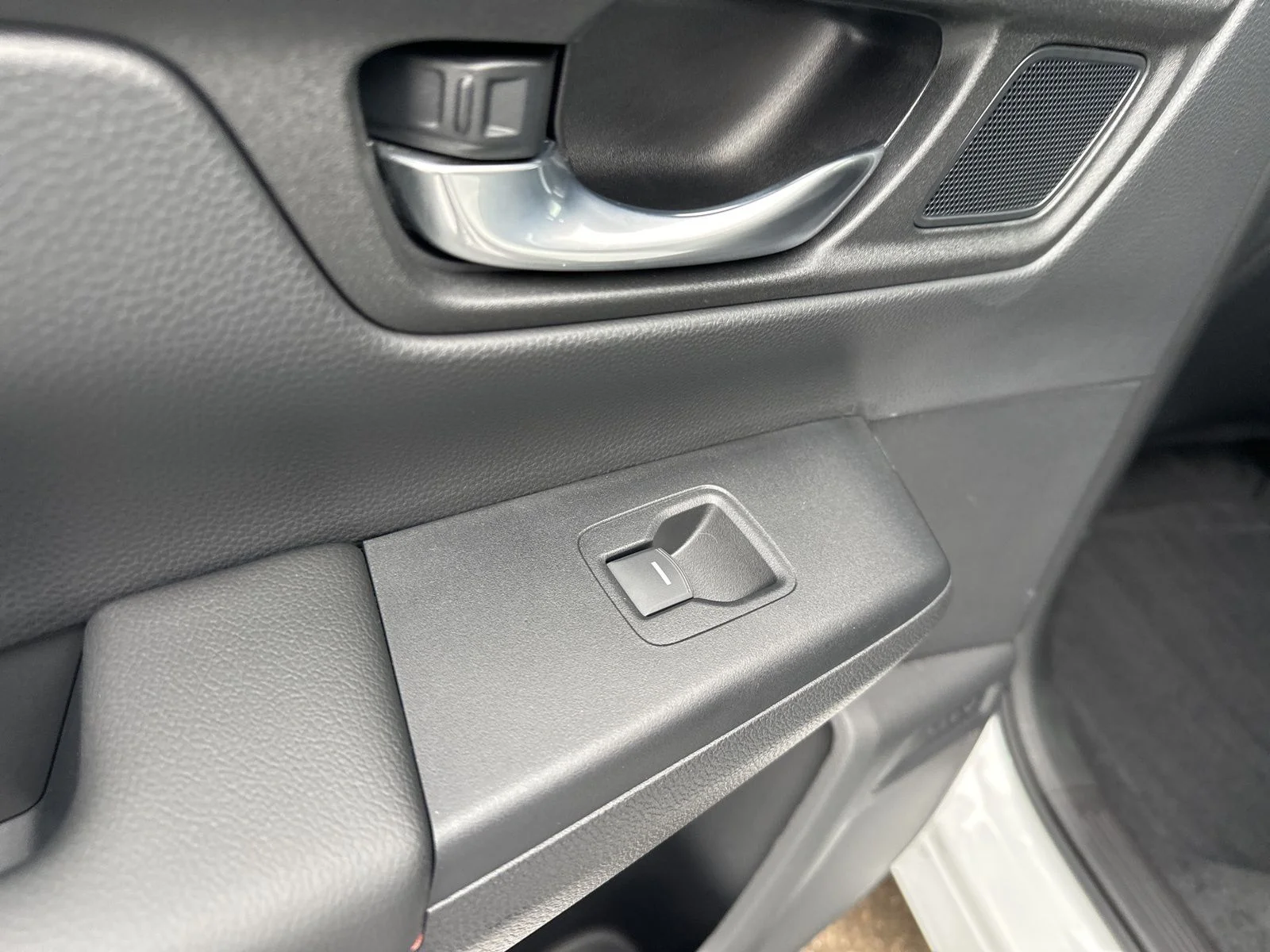 2025 Honda CR-V Sport-L - Photo 24