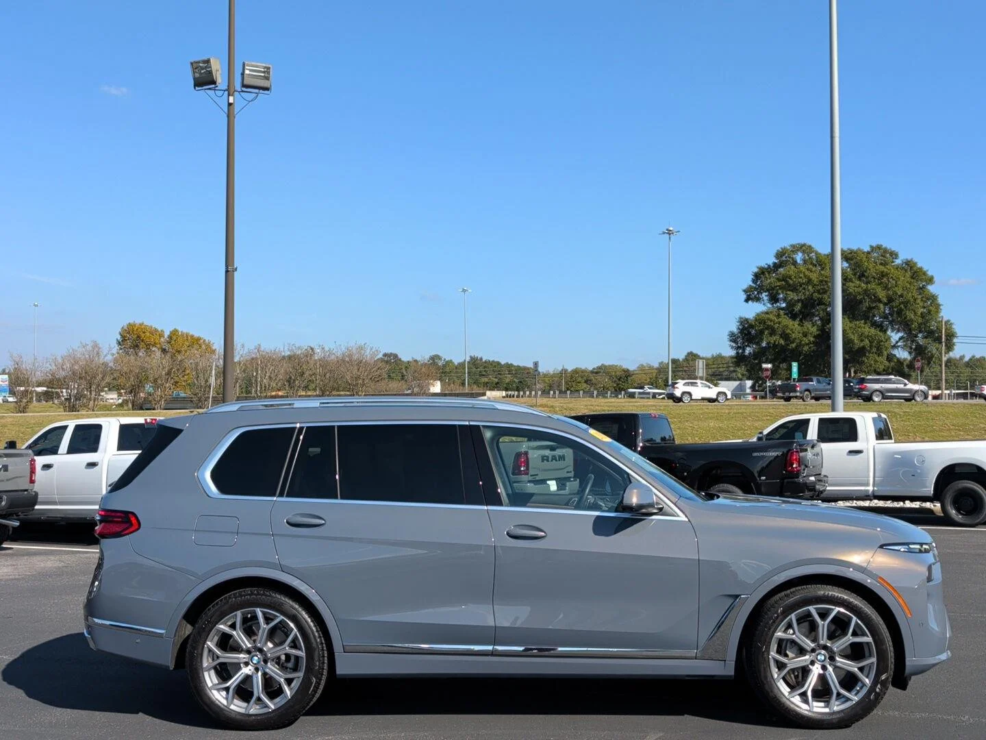 Used 2025 Sparkling Copper Metallic BMW xDrive40i image 6