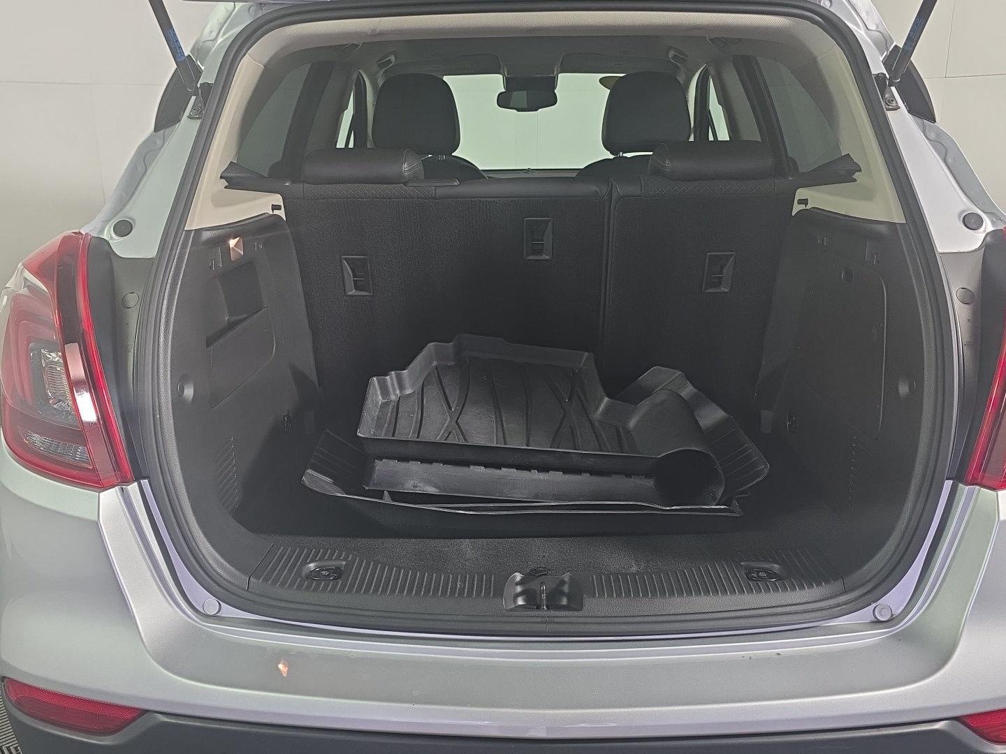 Used 2020 Quicksilver Metallic Buick Preferred image 3