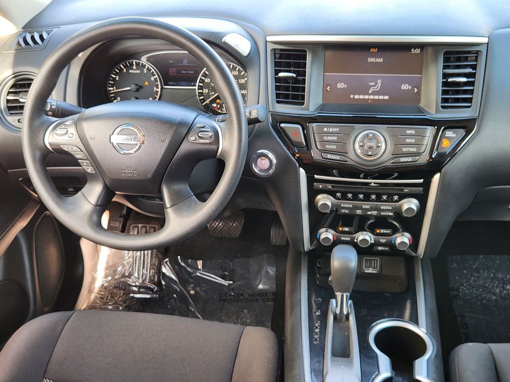 Used 2020 Silver Nissan S image 26