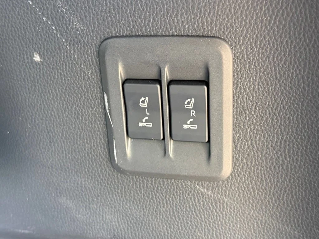 Used 2025 Gray Lexus Luxury image 13