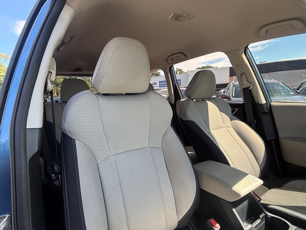 Used 2019 Horizon Blue Pearl Subaru Base image 27