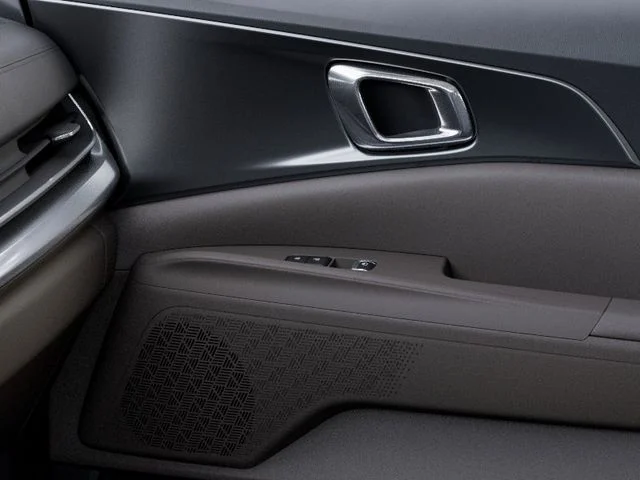 New 2027 White Kia LXS image 25