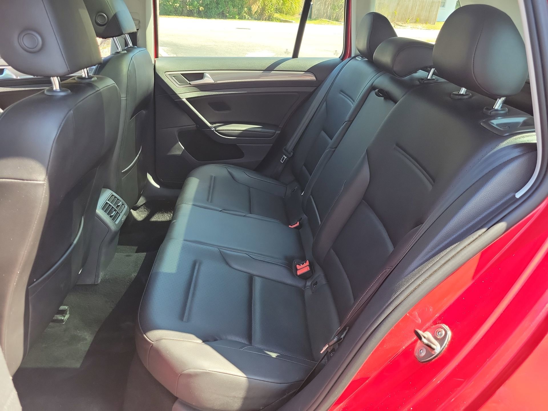 Used 2017 Red Volkswagen TSI SE image 18