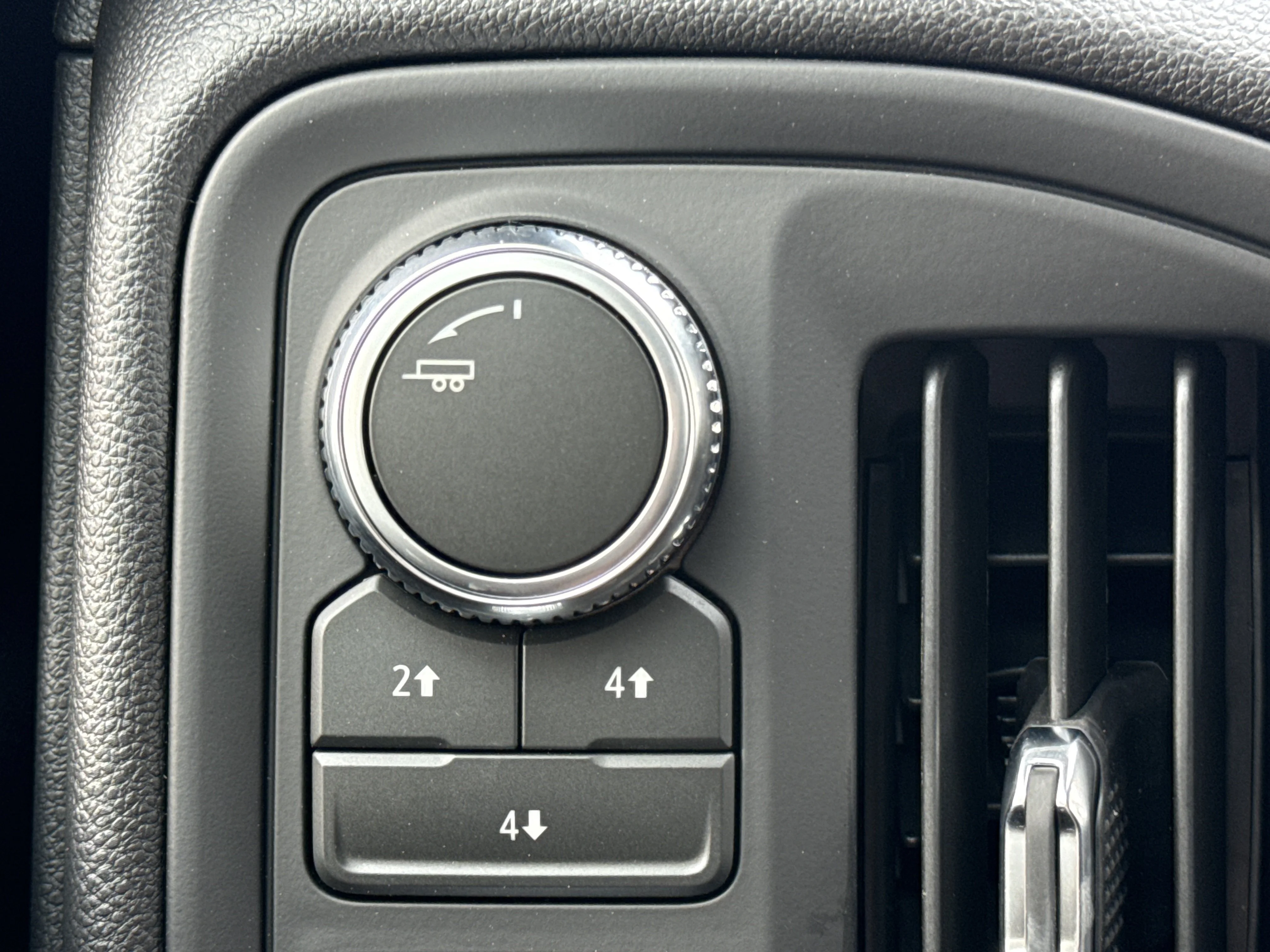 New 2026 Summit White GMC Pro 4WD image 19