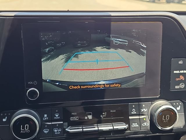 Used 2023  Toyota XLE image 23