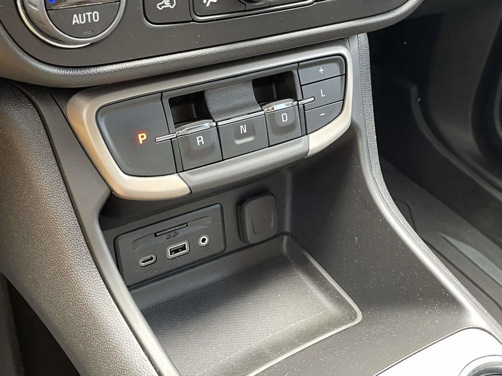 Used 2023 Summit White GMC Denali image 24