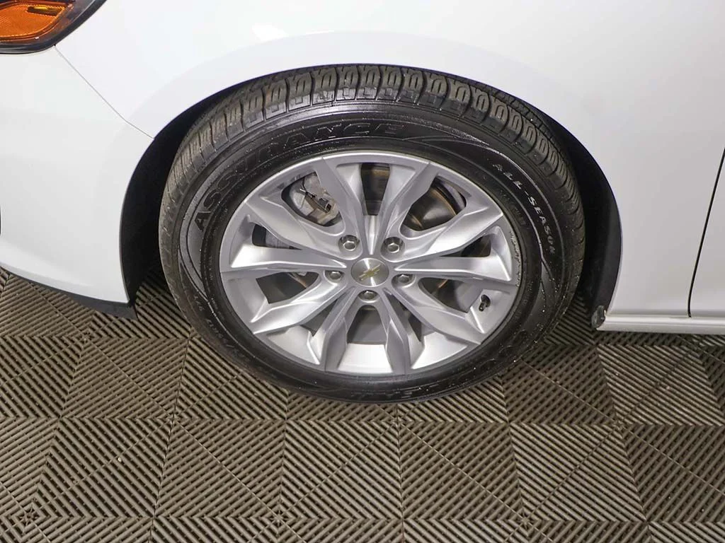 Used 2023 White Chevrolet LT image 15