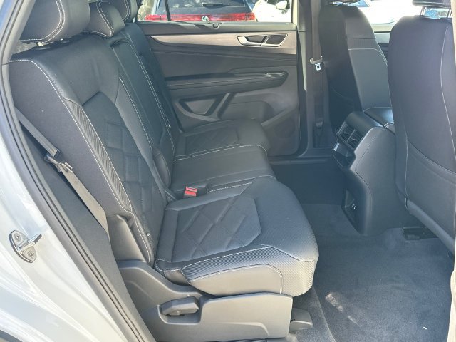 New 2026 White Volkswagen SE w/Technology image 15