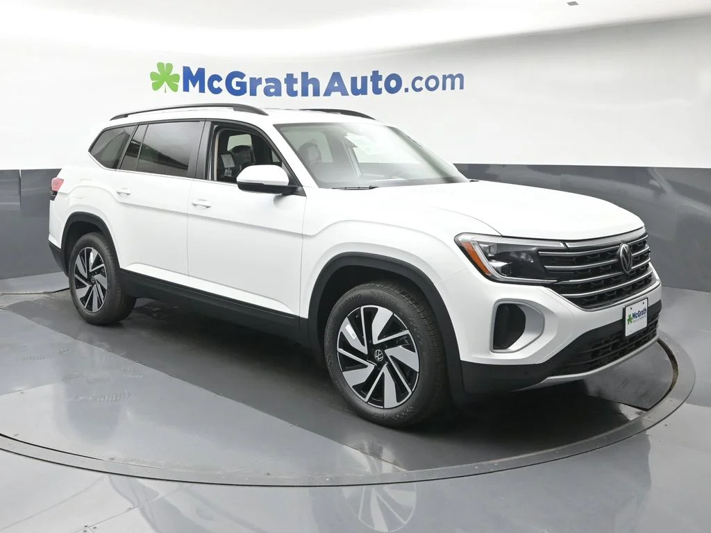 2026 Volkswagen Atlas SE w/Tech - Photo 2