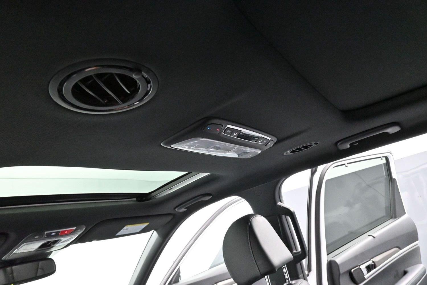 Used 2023 Glacial White Pearl Kia SX X-Line image 35