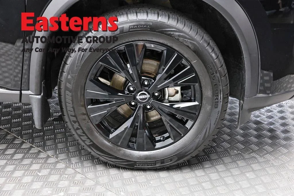 Used 2023 Black Nissan SV image 34