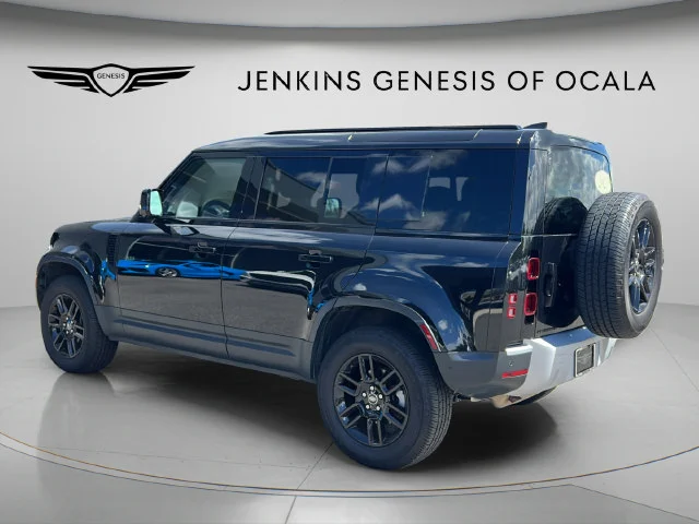 Used 2025 Black Land Rover S image 5
