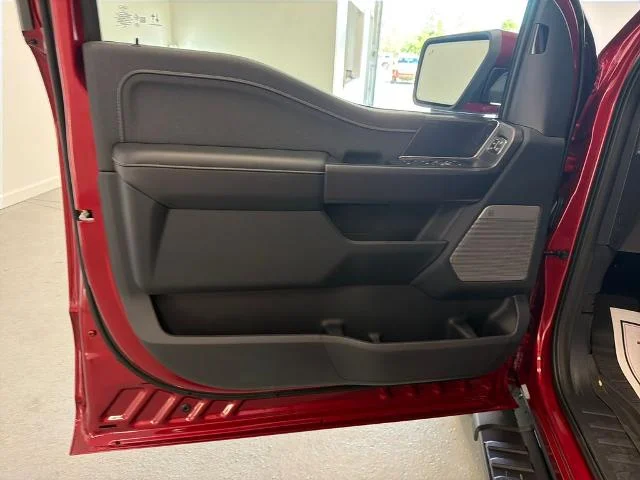 New 2026 Ruby Red Metallic Tinted Clearcoat Ford Lariat® image 32