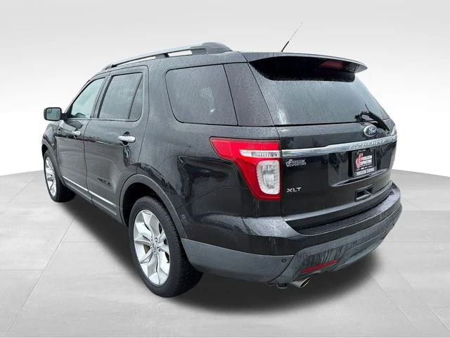 Used 2012 Black Ford XLT image 5