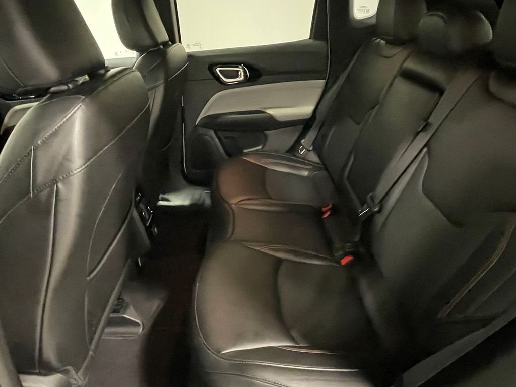 Used 2023 White Jeep Limited image 18