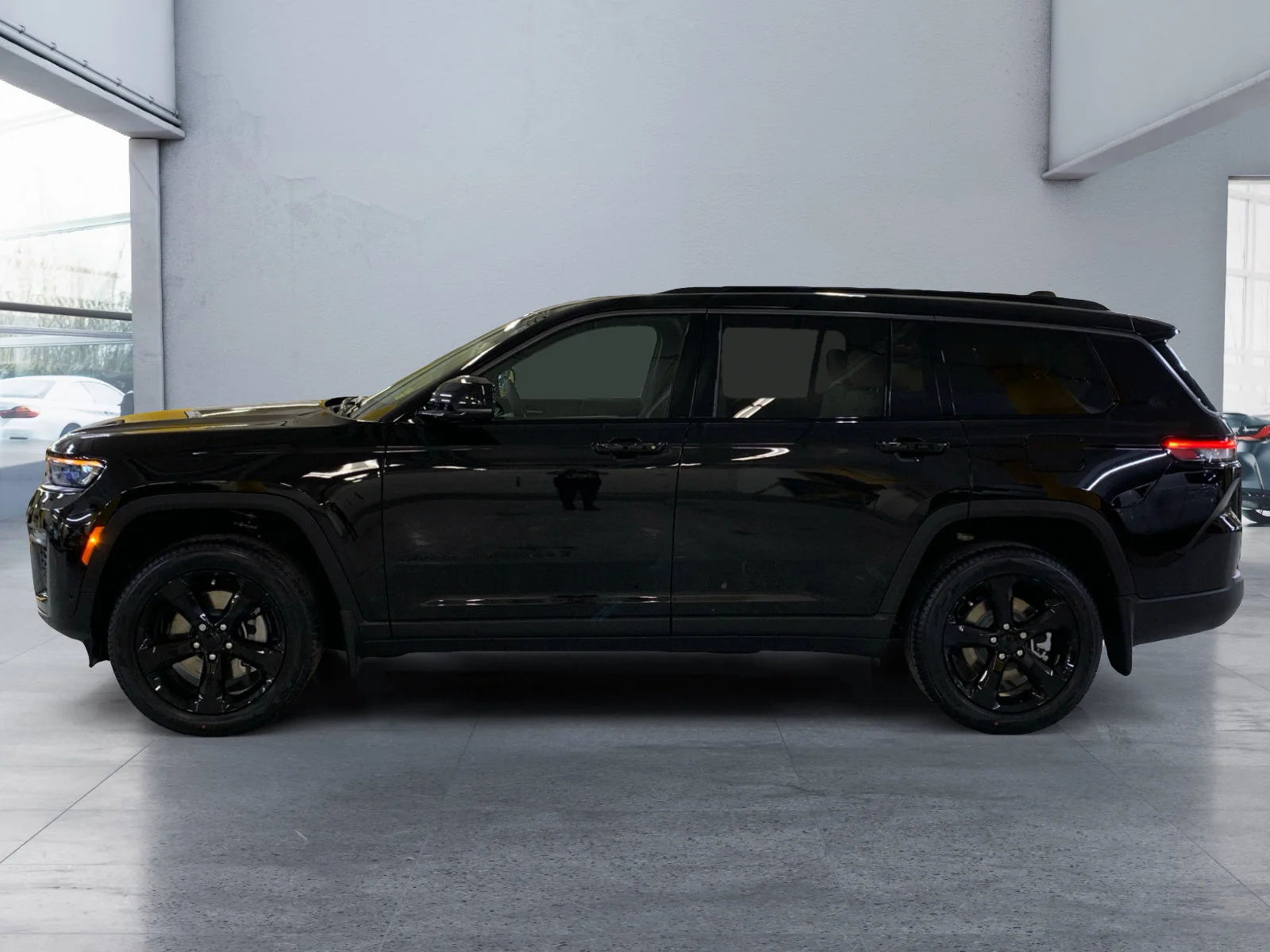 New 2026 Diamond Black Crystal Pearl Jeep Limited image 2